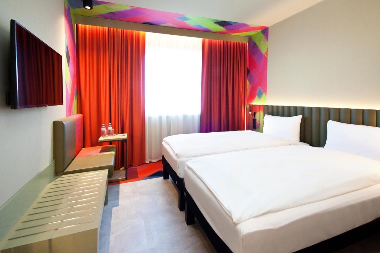 ไอบิส สไตล์ พาร์นดอร์ฟ นอยซีดเลอร์ ซี Hotel ภายนอก รูปภาพ