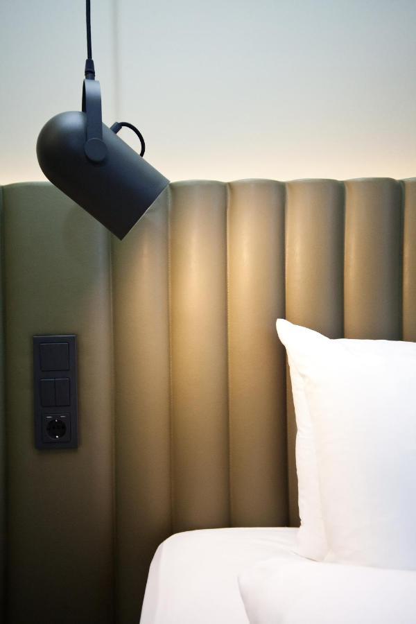 ไอบิส สไตล์ พาร์นดอร์ฟ นอยซีดเลอร์ ซี Hotel ภายนอก รูปภาพ