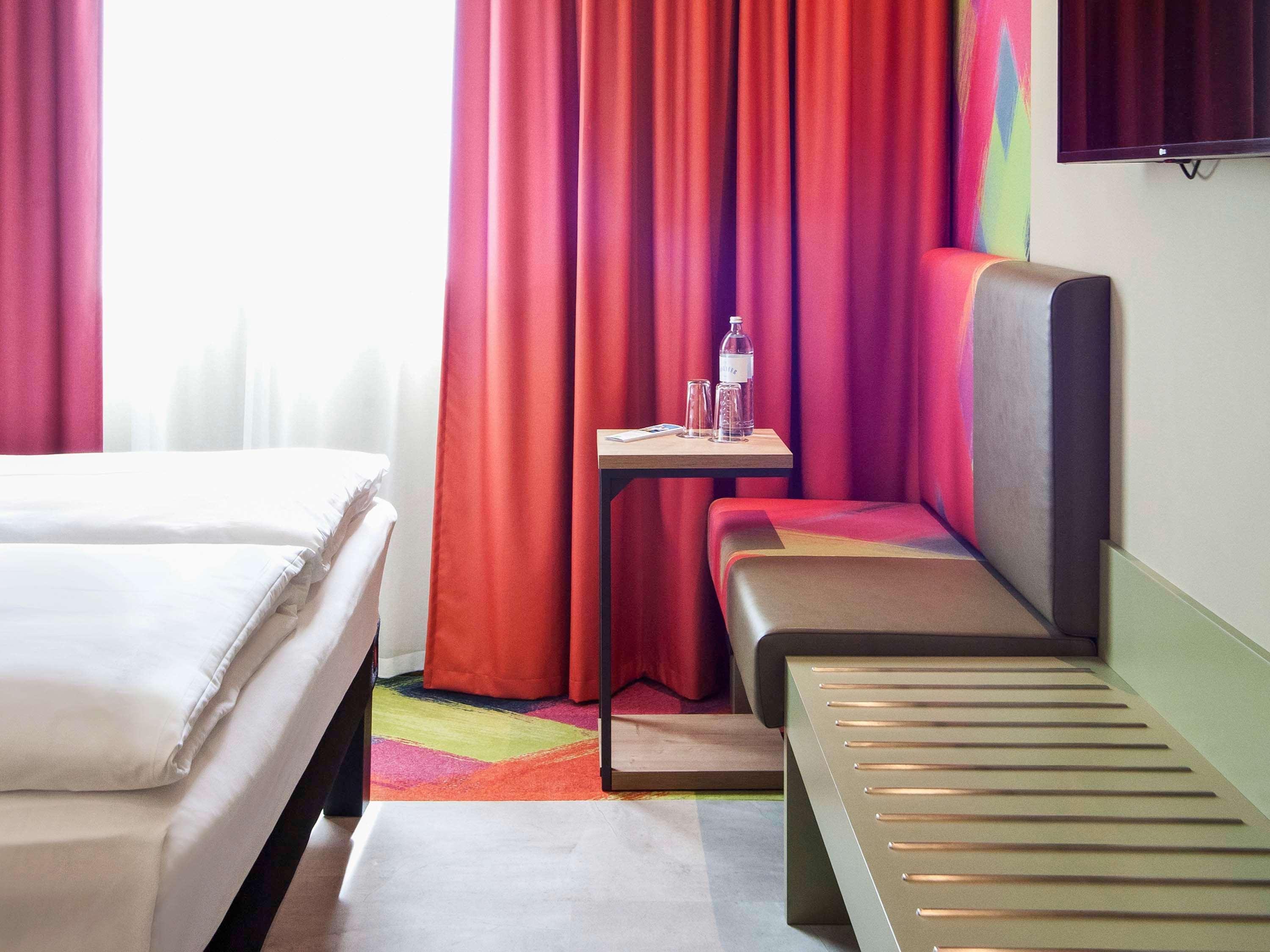ไอบิส สไตล์ พาร์นดอร์ฟ นอยซีดเลอร์ ซี Hotel ภายนอก รูปภาพ